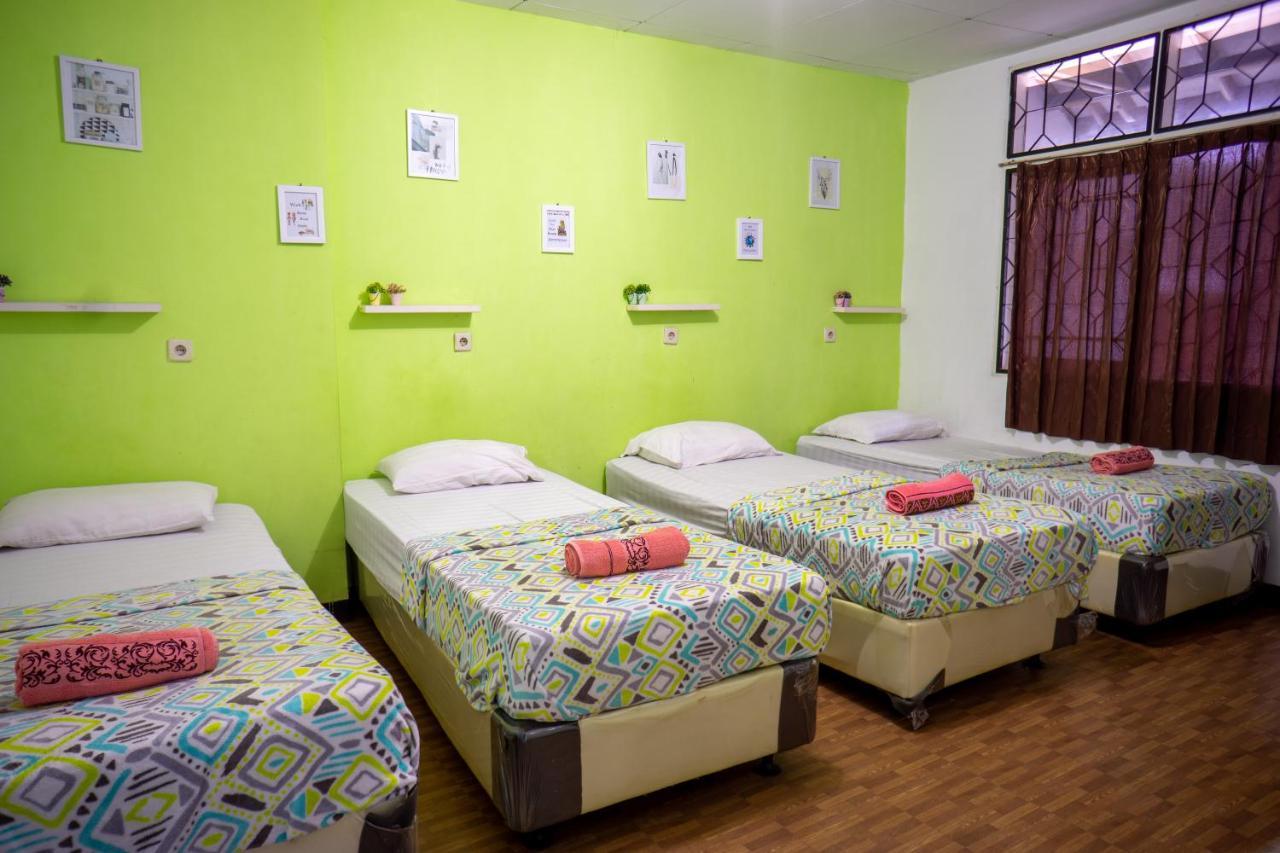 Zenrra Backpacker Hostel Bandung Kültér fotó