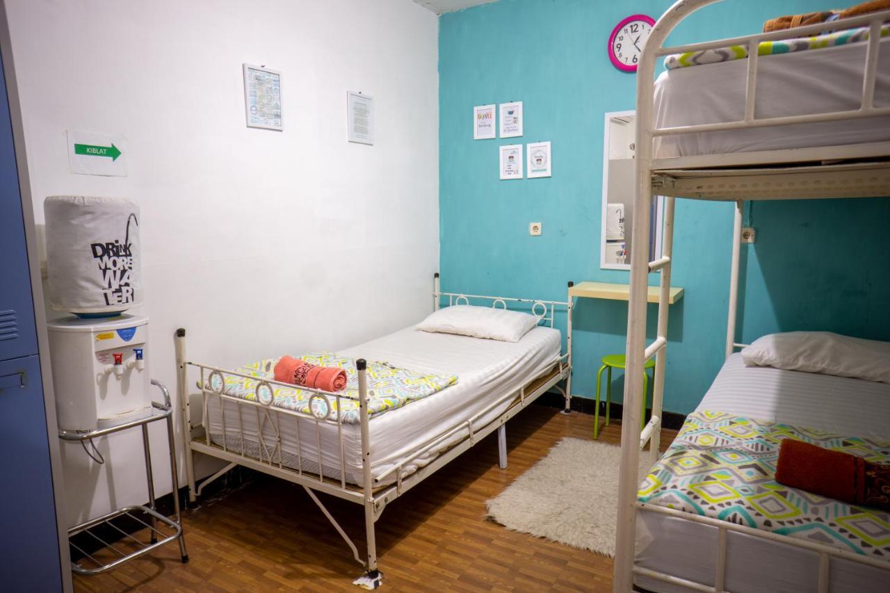 Zenrra Backpacker Hostel Bandung Kültér fotó